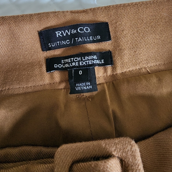 Belted skirt - Picture 3 of 4